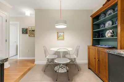 2 Hawthorne Pl #5M, Boston, MA 02114 - Photo 5