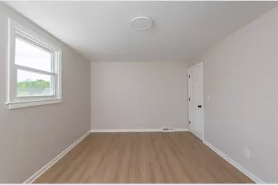 42 Pratt St, Brockton, MA 02302 - Photo 13