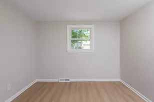 42 Pratt St, Brockton, MA 02302 - Photo 15