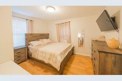 244 E Haverhill, Lawrence, MA 01841 - Photo 3