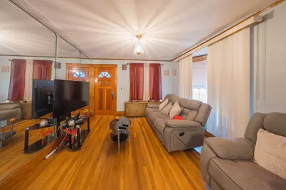 33 Olive St, Revere, MA 02151 - Photo 3