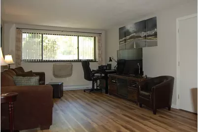 1323 Worcester Rd #F2, Framingham, MA 01701 - Photo 5
