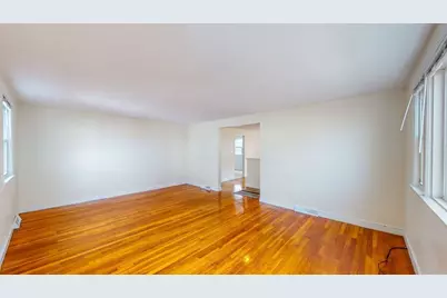 17 King St #2nd Flr, Watertown, MA 02472 - Photo 9
