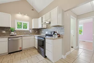 32 Johnson St, North Attleboro, MA 02760 - Photo 5