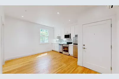 21 Regent Cir #3, Brookline, MA 02445 - Photo 5