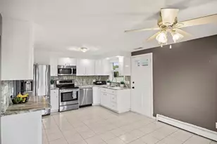 52 Augustus St, Revere, MA 02151 - Photo 5