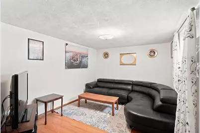 52 Augustus St, Revere, MA 02151 - Photo 17