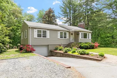 517 Pearl St, Reading, MA 01867 - Photo 1