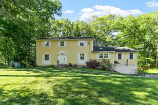 10 Lancaster Pl, Andover, MA 01810 - Photo 1