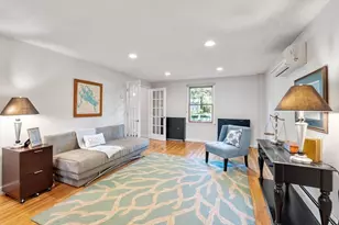 10 Lancaster Pl, Andover, MA 01810 - Photo 5