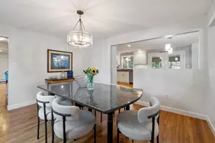 10 Lancaster Pl, Andover, MA 01810 - Photo 9