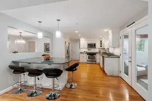10 Lancaster Pl, Andover, MA 01810 - Photo 13