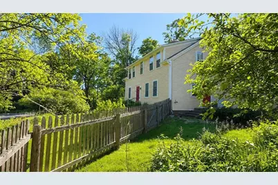 6 Cross St, Buckland, MA 01338 - Photo 3