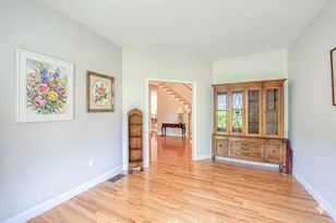 10 Thoreau Trail, Milford, MA 01757 - Photo 15