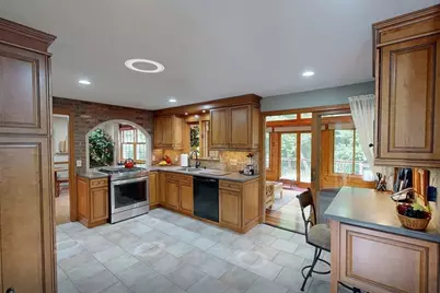 103 Wilson Ave, Framingham, MA 01702 - Photo 7