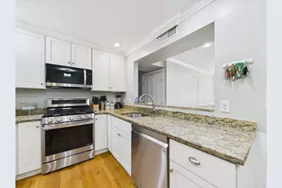 153 Sumner St #1, Quincy, MA 02169 - Photo 9