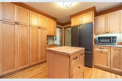 84 Greenwich Rd, East Longmeadow, MA 01028 - Photo 9