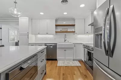 27 Sun Valley Dr, Braintree, MA 02184 - Photo 3