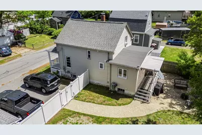 119 James St, Acushnet, MA 02743 - Photo 3
