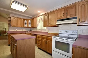 19 S Kingman St, Lakeville, MA 02347 - Photo 5