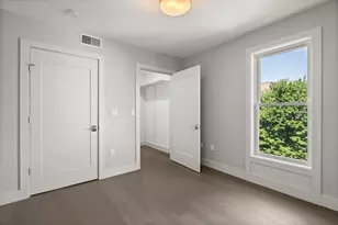 410 W Broadway, Boston, MA 02127 - Photo 17
