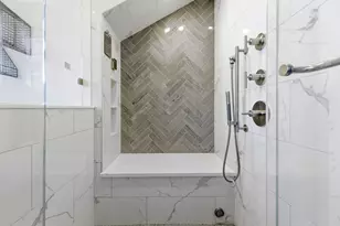 284 Bunker Hill St, Boston, MA 02129 - Photo 21