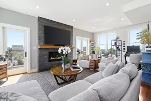 284 Bunker Hill St, Boston, MA 02129 - Photo 15