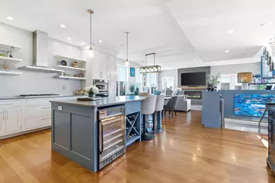 284 Bunker Hill St #5, Boston, MA 02129 - Photo 5