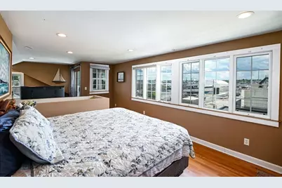16 Middle St, Fairhaven, MA 02719 - Photo 17