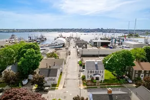 16 Middle St, Fairhaven, MA 02719 - Photo 3
