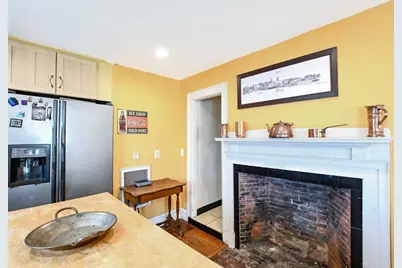 16 Middle St, Fairhaven, MA 02719 - Photo 7