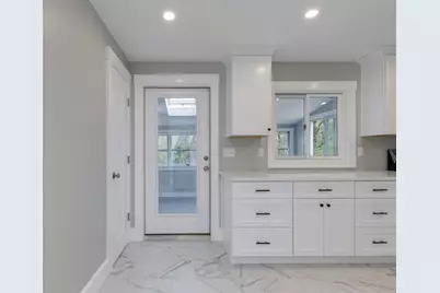 50 Piscataqua Rd, Dover, NH 03820 - Photo 17