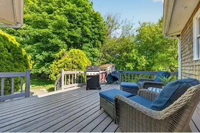 133 Sycamore St, Fairhaven, MA 02719 - Photo 11