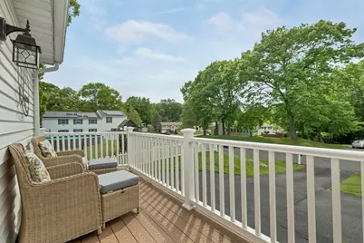 5 Sussex Ct, Haverhill, MA 01835 - Photo 3