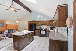 63 Faulkner Ave, Wilmington, MA 01887 - Photo 15