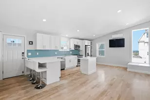 34 Underhill St, Winthrop, MA 02152 - Photo 5