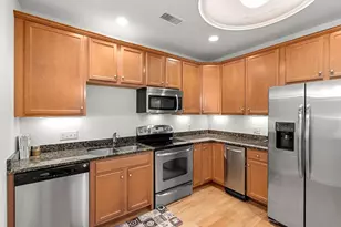 204 Clocktower Dr, Waltham, MA 02452 - Photo 5