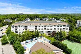 204 Clocktower Dr, Waltham, MA 02452 - Photo 3
