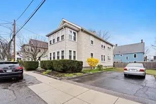 11 Worcester St, Belmont, MA 02478 - Photo 1