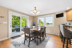 34 Washington Ave, Burlington, MA 01803 - Photo 5