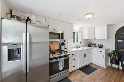 154 Russell Street, Springfield, MA 01104 - Photo 7