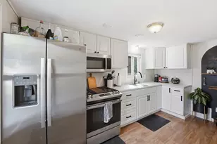 154 Russell St, Springfield, MA 01104 - Photo 7