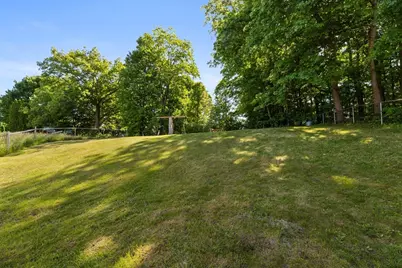 207 Washington St, Leominster, MA 01453 - Photo 23