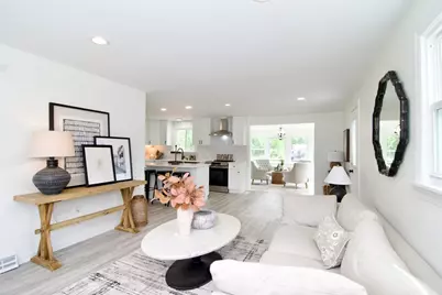 464 Poole St, Ludlow, MA 01056 - Photo 5