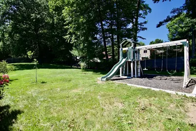 83 Pineridge Dr, Westfield, MA 01085 - Photo 5