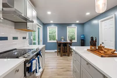 83 Elm St, Salisbury, MA 01952 - Photo 5
