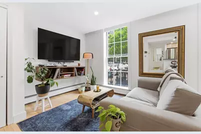 4 Derne St #2, Boston, MA 02114 - Photo 9