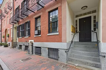 4 Derne St #2, Boston, MA 02114 - Photo 23