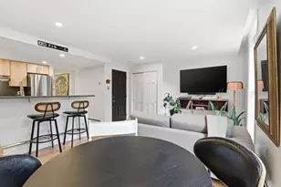 4 Derne St, Boston, MA 02114 - Photo 7