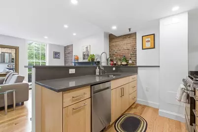 4 Derne St #2, Boston, MA 02114 - Photo 13